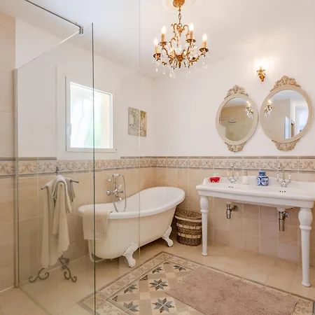 Villa Boucheron By Interhome Roquebrune-sur-Argens
